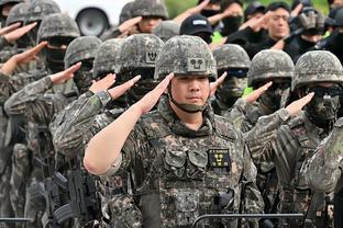 李毅：国足战韩国首先要想好怎么防守，想拿分就要摆大巴